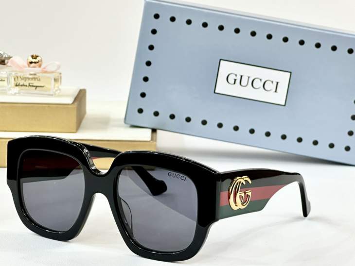 Picture of Gucci Sunglasses _SKUfw80879757fw
